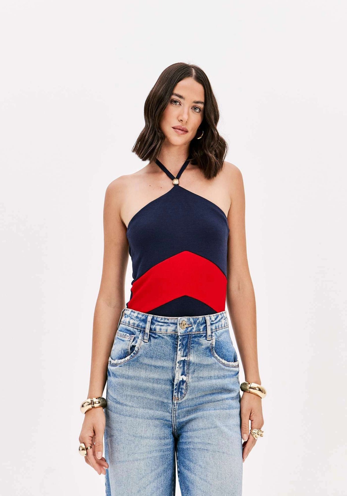 Blusa Frente Unica Com Recortes