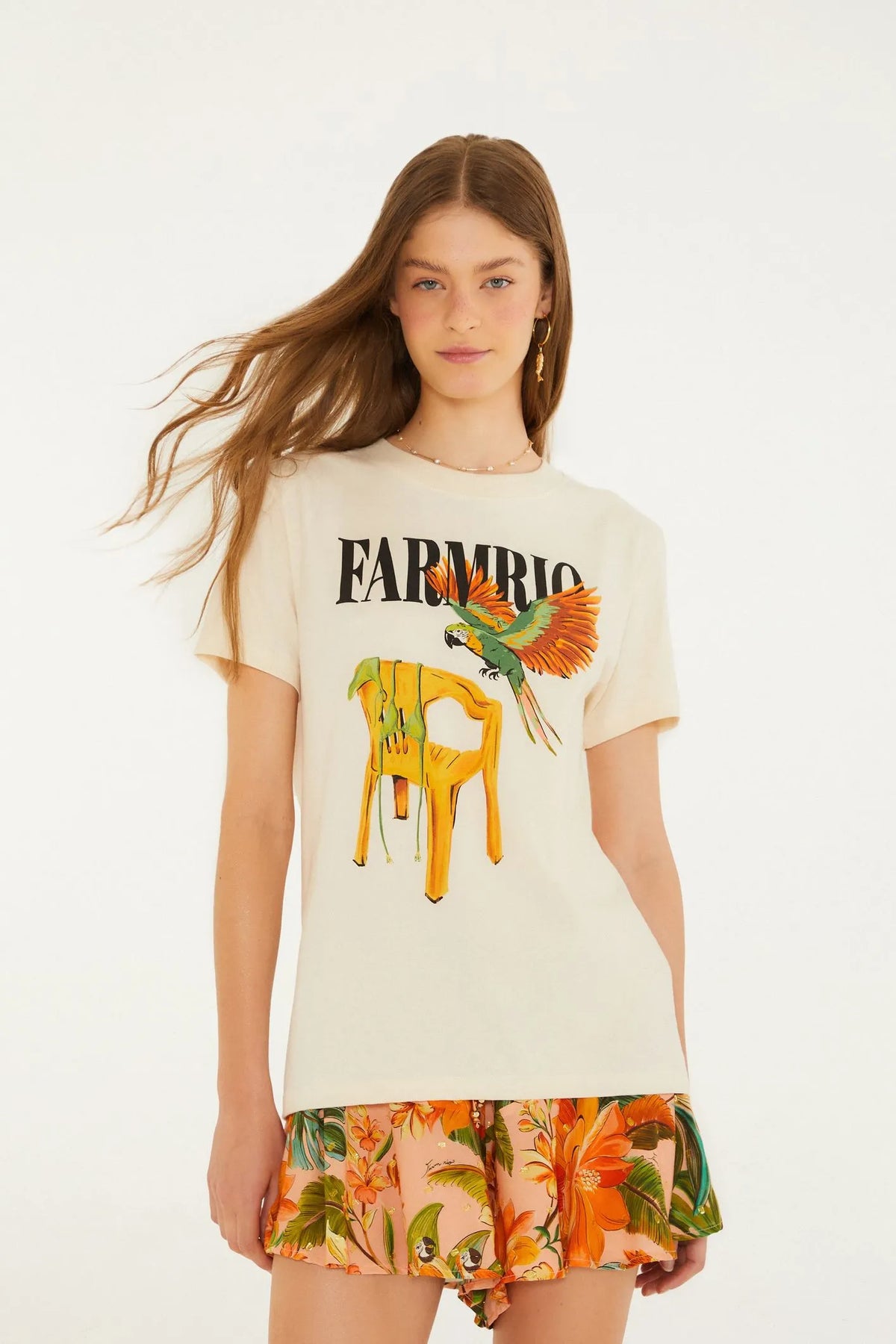 T-shirt Farm Cadeira e Biquini